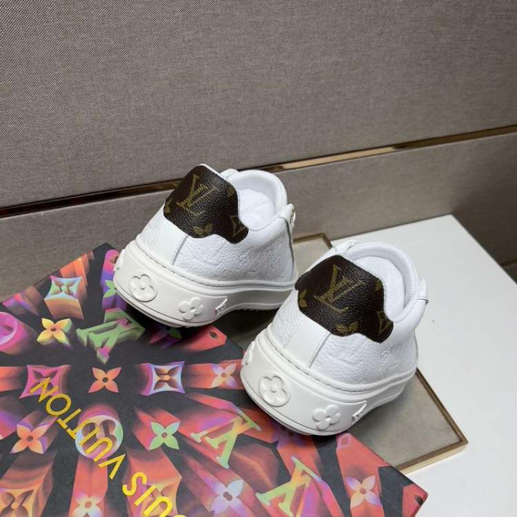 Picture of Louis Vuitton Shoes _SKULVsz38-44mnf033515293
